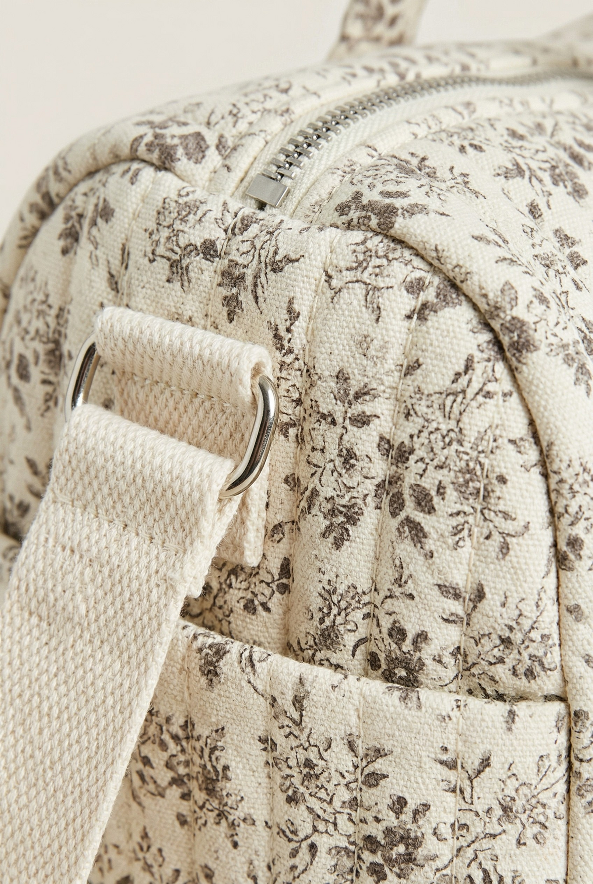 Sac à langer motif feuille