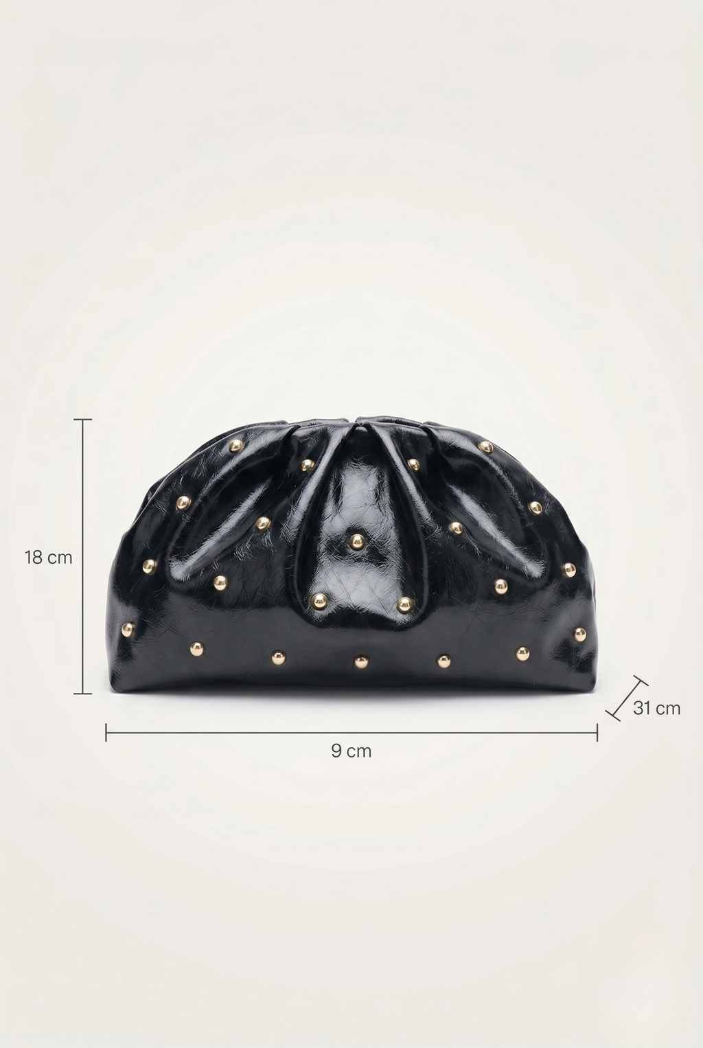 Pochette cloutée